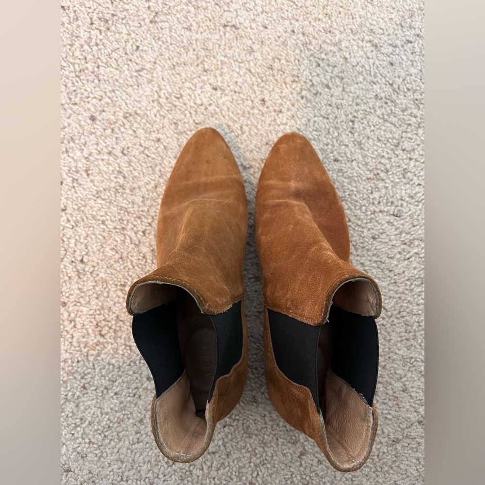 J Crew Pull on Chelsea Boots in Brown Suede